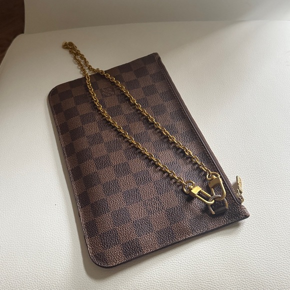 Louis Vuitton Damier Ebene Wristlet authentic - Picture 12 of 12